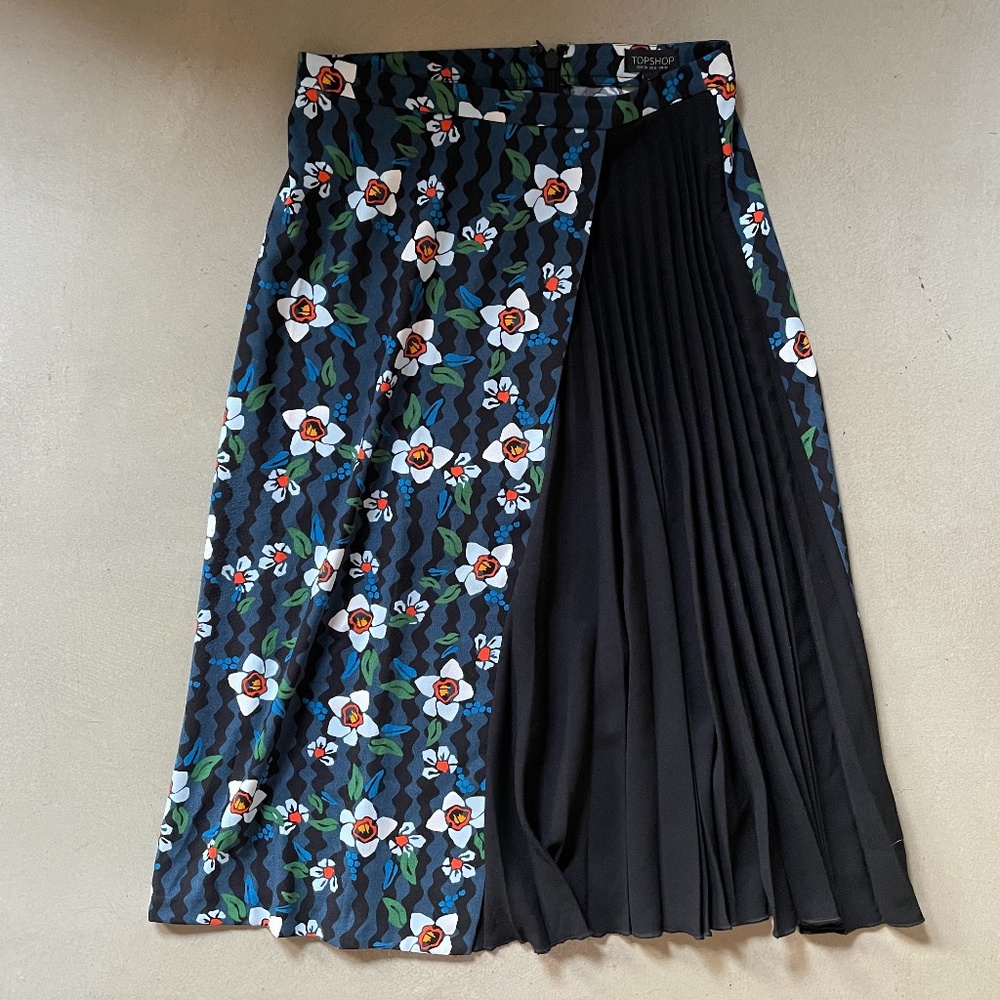 Topshop accordion floral skirt